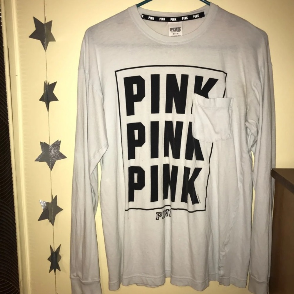 Women’s vs pink long sleeve